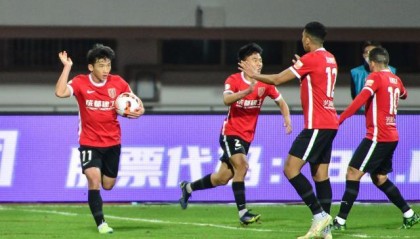 开云体育app-【中超】金敃友杨旭传射PK  成都3比2全华班申花