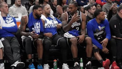 开云体育入口-小卡罕见失准乔治稳住局面 快艇兵强马壮已回正轨